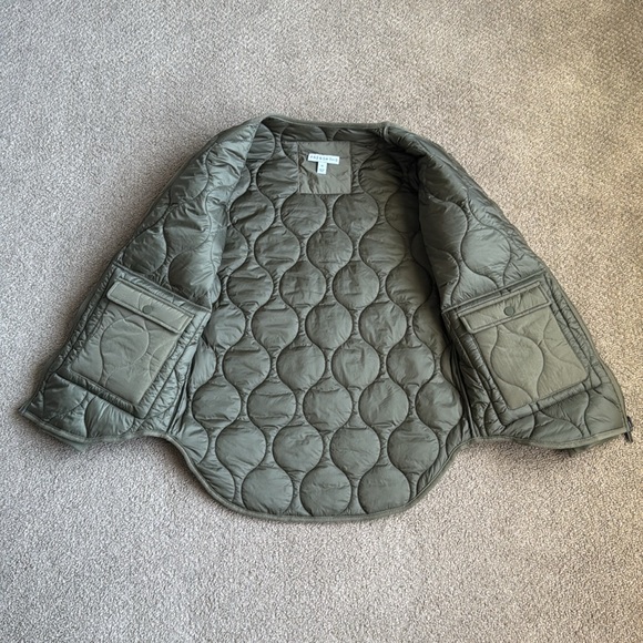 296M NWT And Now This Women's Reversible Quilted Short Jacket - Size: XS - Picture 4 of 6